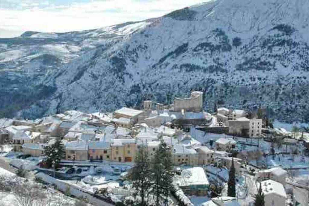 Greolieres: Superbe Studio Avec Vue Montagne Exterior photo